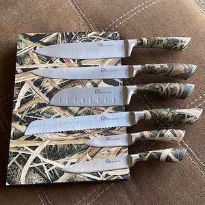 Camo Duck’s Unlimited never used knives